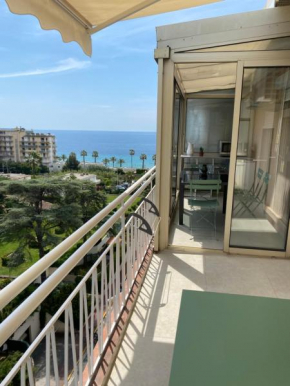 Appartement rooftop, première ligne, vue mer, 50m de plage du Midi